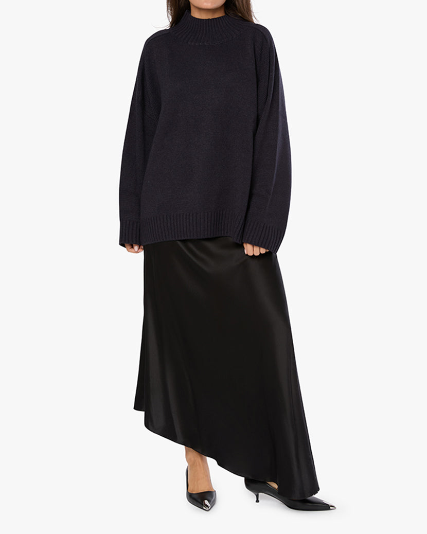 [Navy] - Model